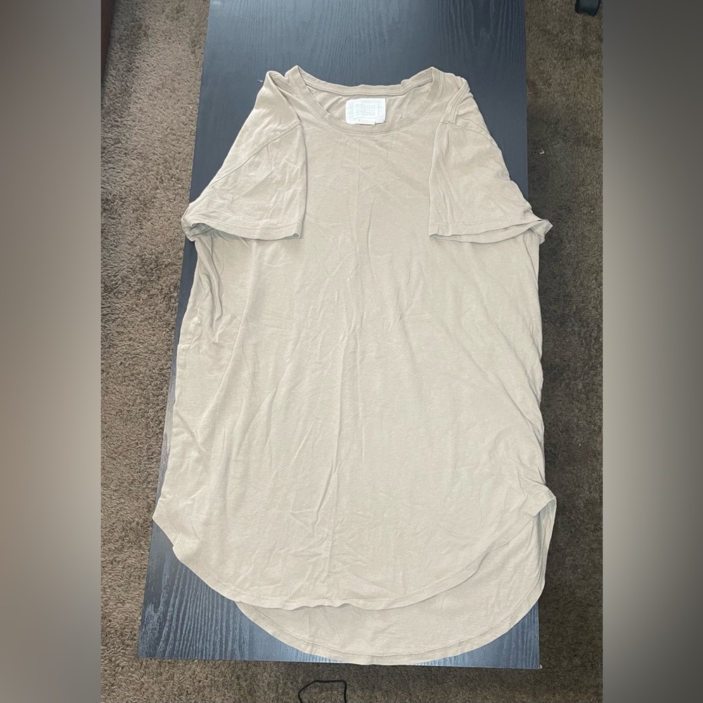 Men’s Relaxed Short Sleeve Top in Beige